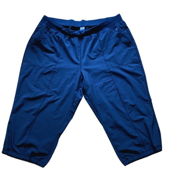 Livi Active Pants & Jumpsuits High Rise Livi Active Yoga Capri In